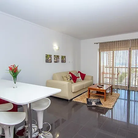Turisticos Rocha Tower-lk Апартаменти *